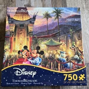 Disney Thomas Kinkade Minnie & Mickey on red carpet puzzle